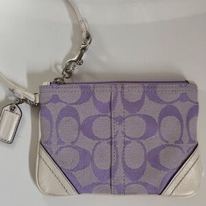 Coach | Vintage Wristlet | Lavender | Small